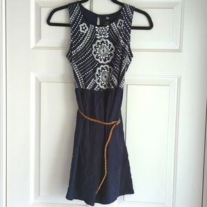 3/$15 - SO Girls Size 14 Sleeveless Navy Dress With White Embroidery and…